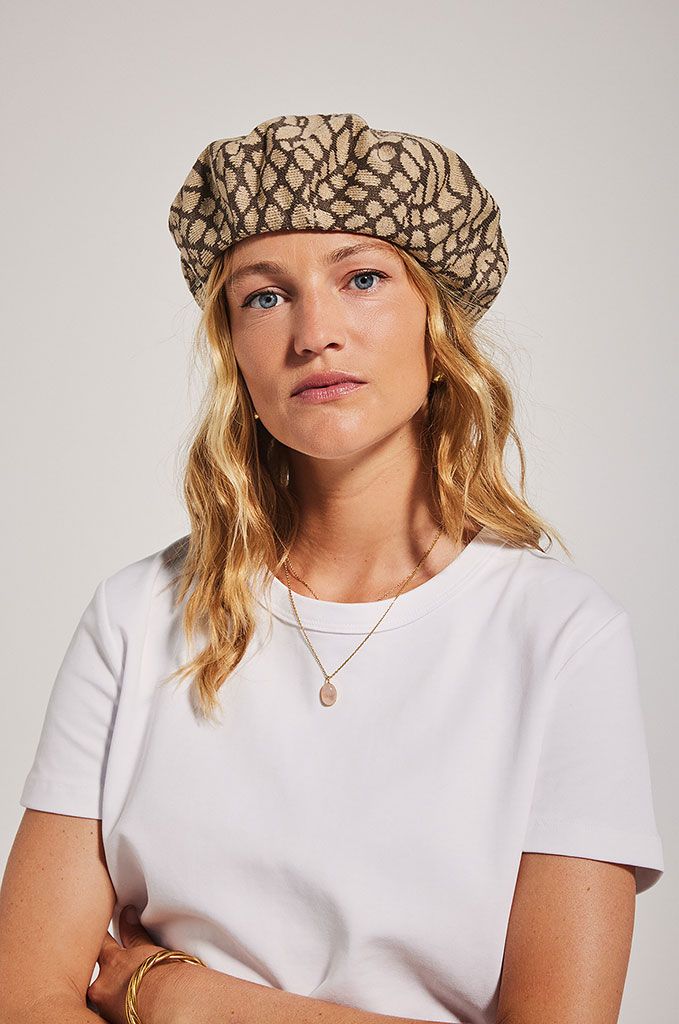 Béret Basatia