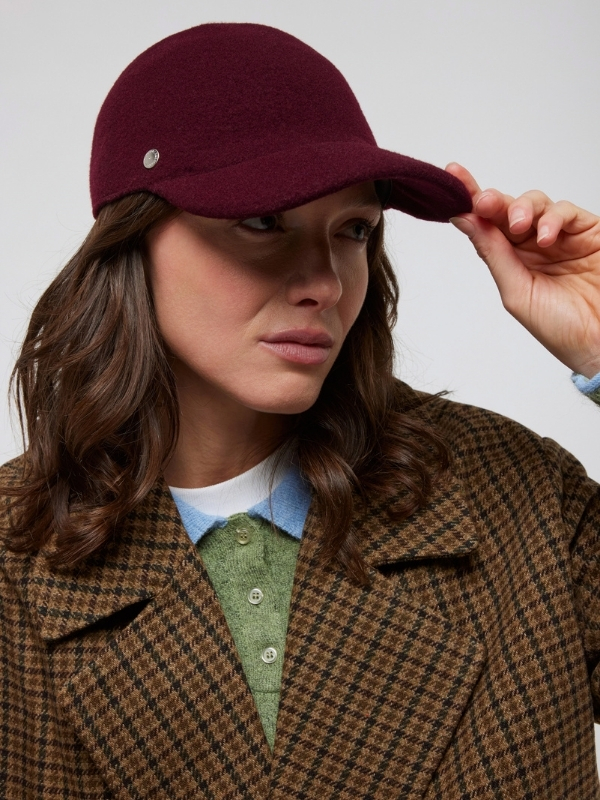 Laulhère caps for women